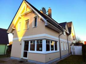 Strandburg Modern retreat in Zingst